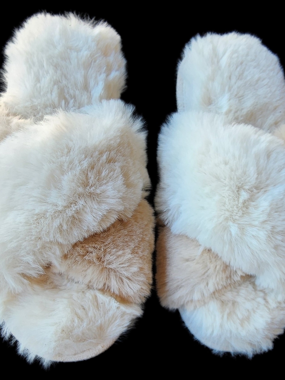 NWOT Idyllwind Miranda Lambert Cream Faux Fur Criss Cross Slippers Size 9
